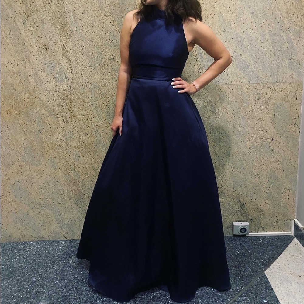 ML Monique Lhuillier Satin Ball Gown